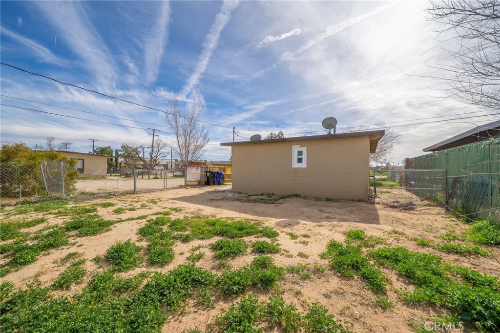 main property photo 30