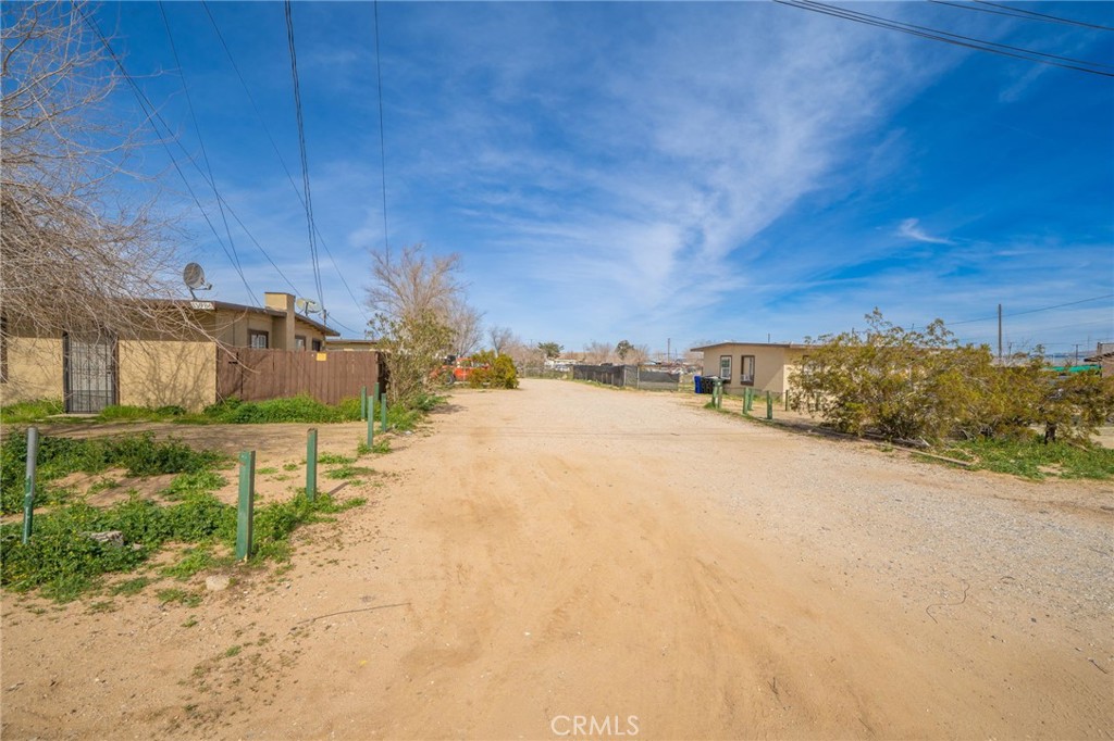 main property photo 31