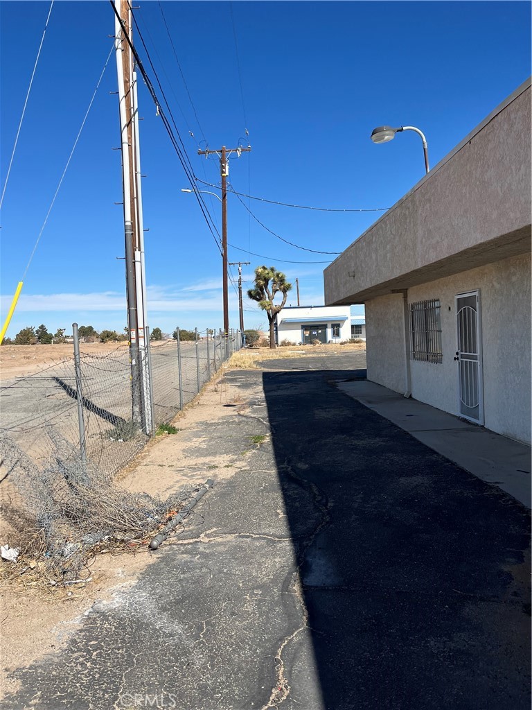 main property photo 9
