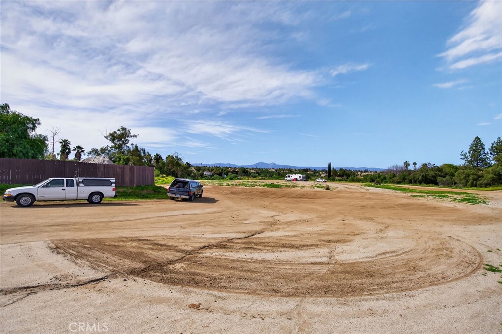 main property photo 41