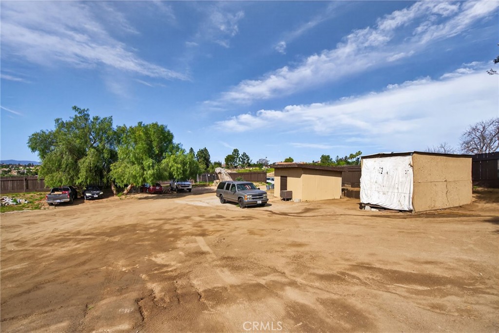 main property photo 43