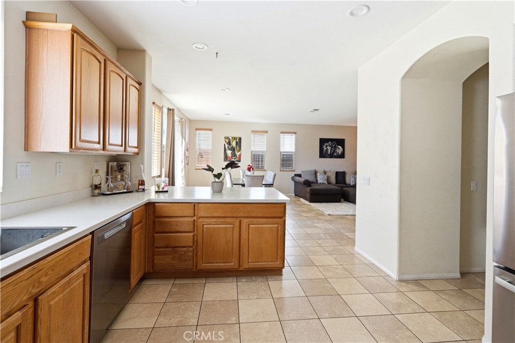 main property photo 9