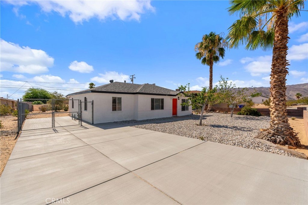 main property photo 4