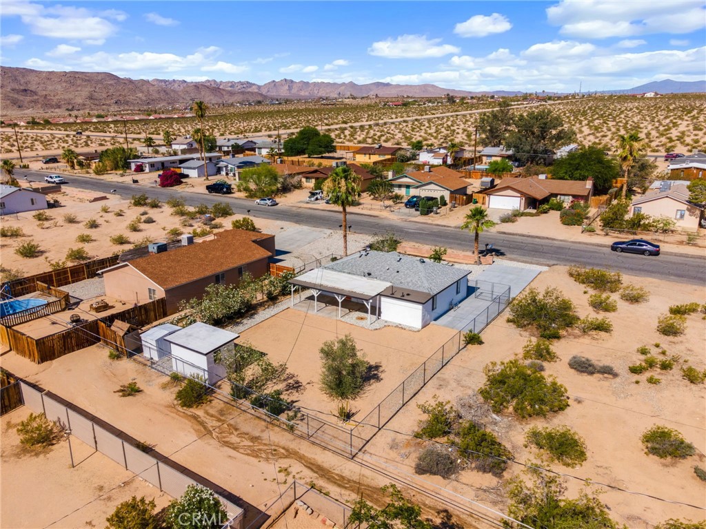main property photo 44