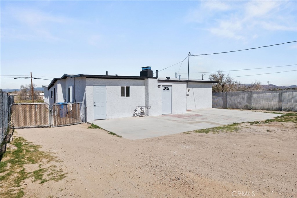 main property photo 14