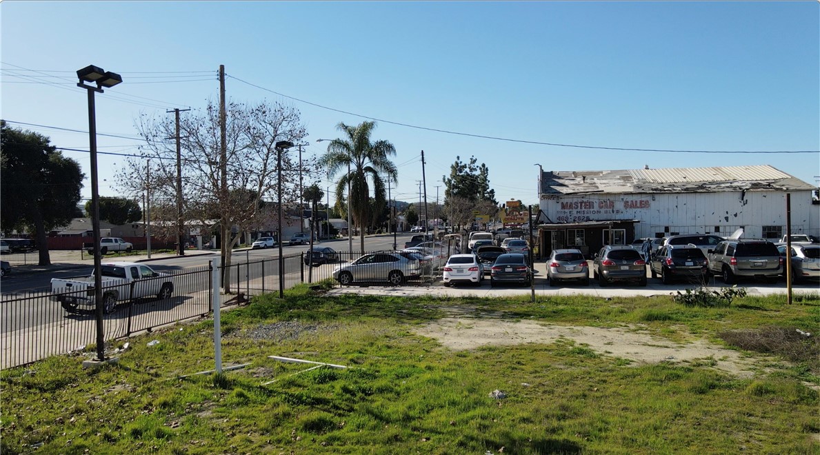 main property photo 7