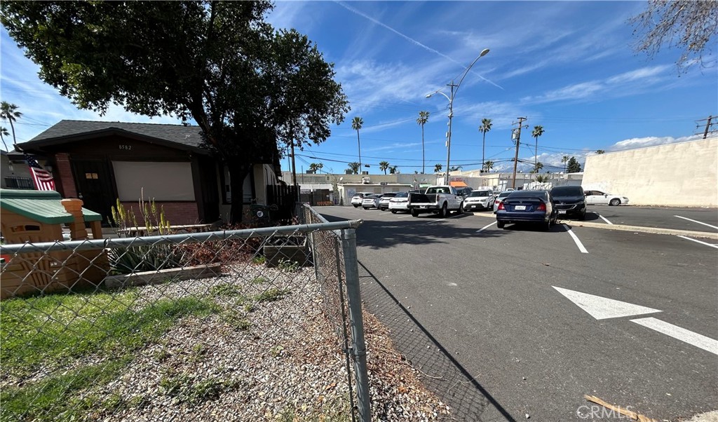 main property photo 4