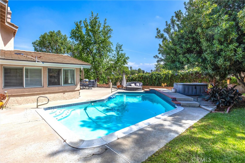 main property photo 51