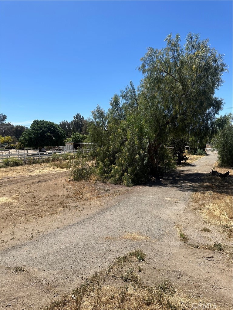 main property photo 12