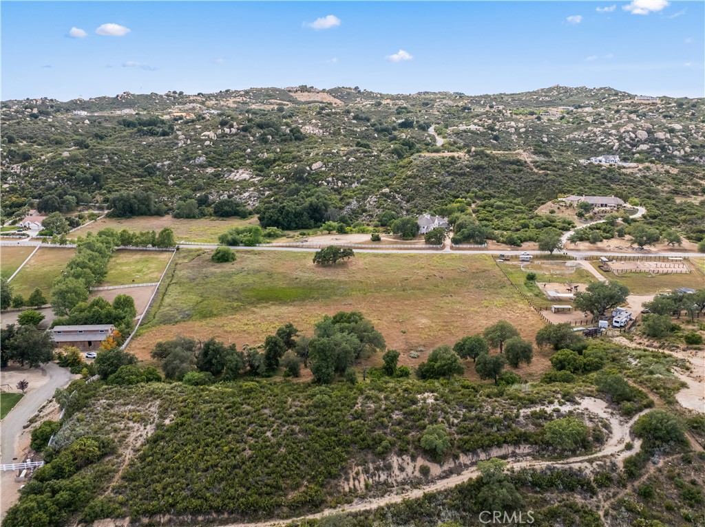 main property photo 11