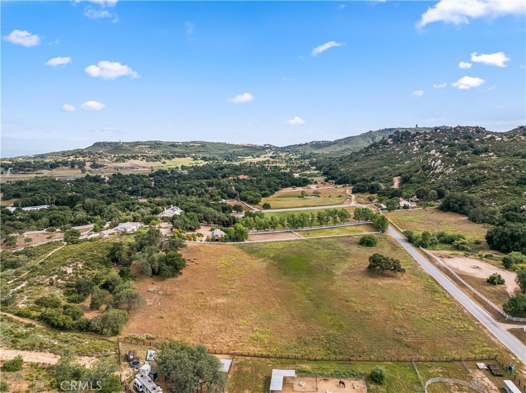 main property photo 12