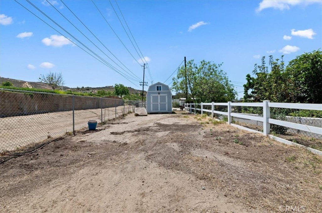 main property photo 40