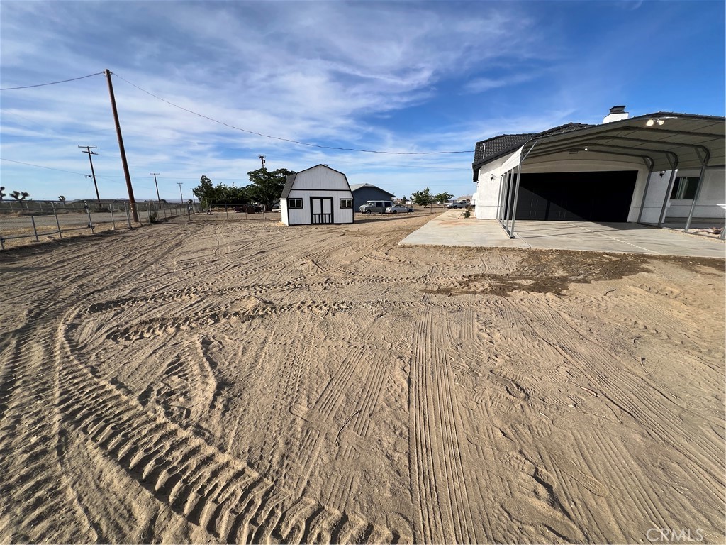 main property photo 3