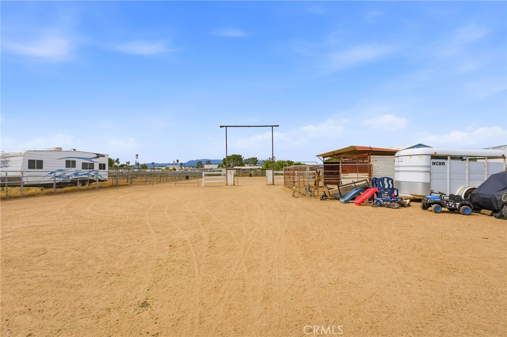 main property photo 36