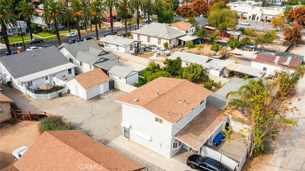 main property photo 9