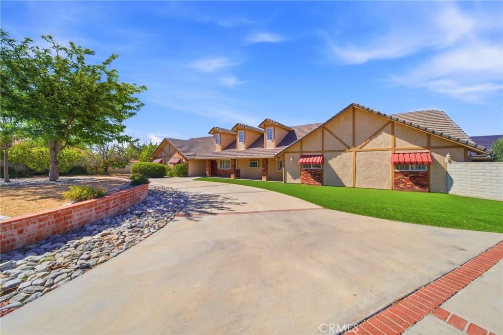 main property photo 4