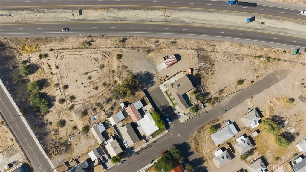 main property photo 40