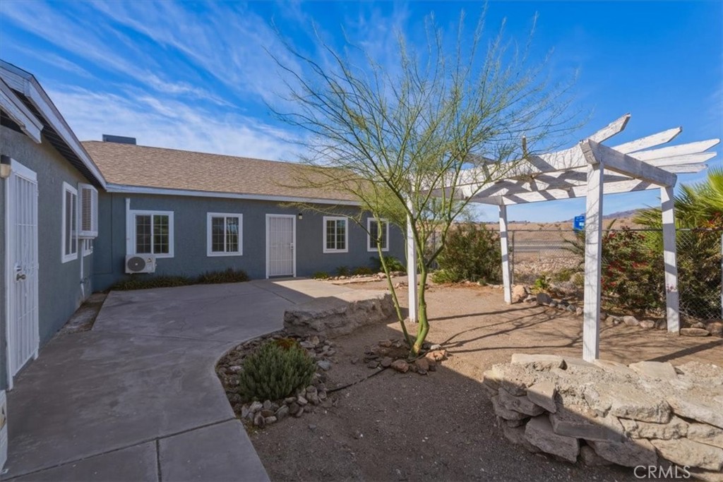 main property photo 5