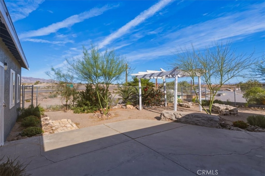 main property photo 6