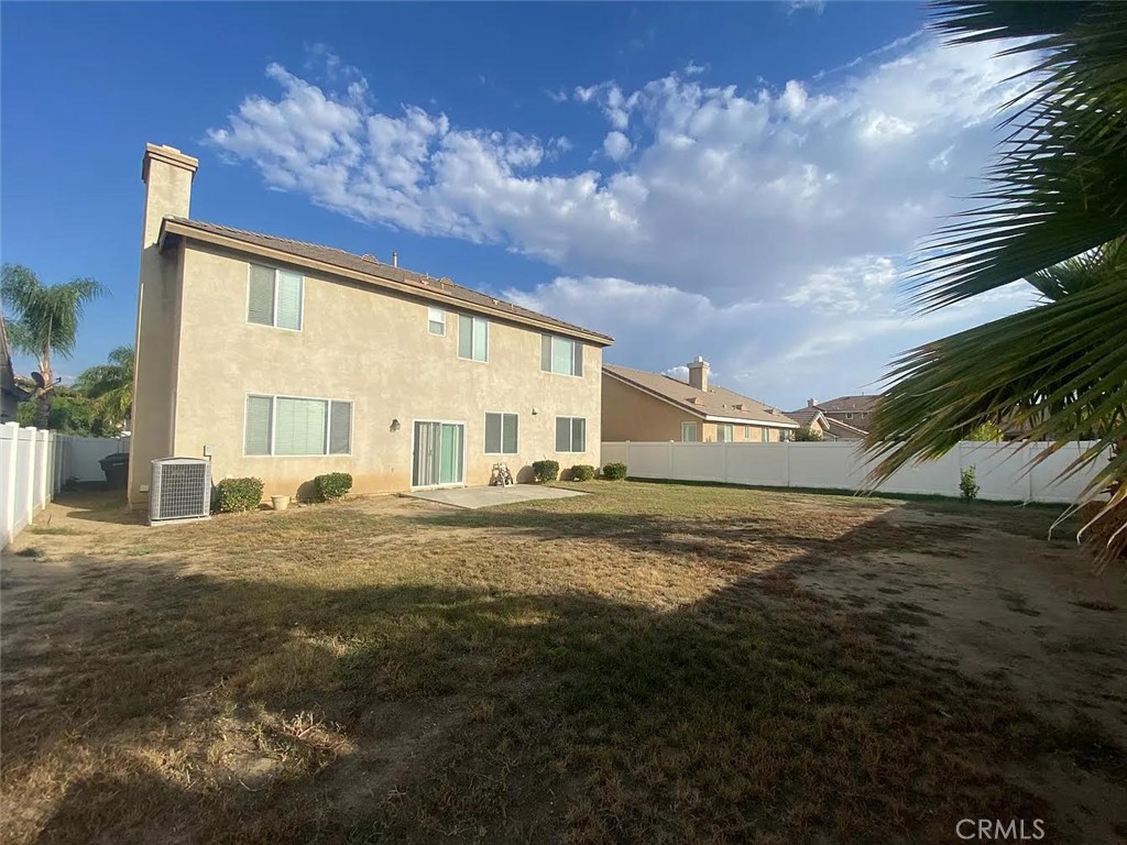 main property photo 17