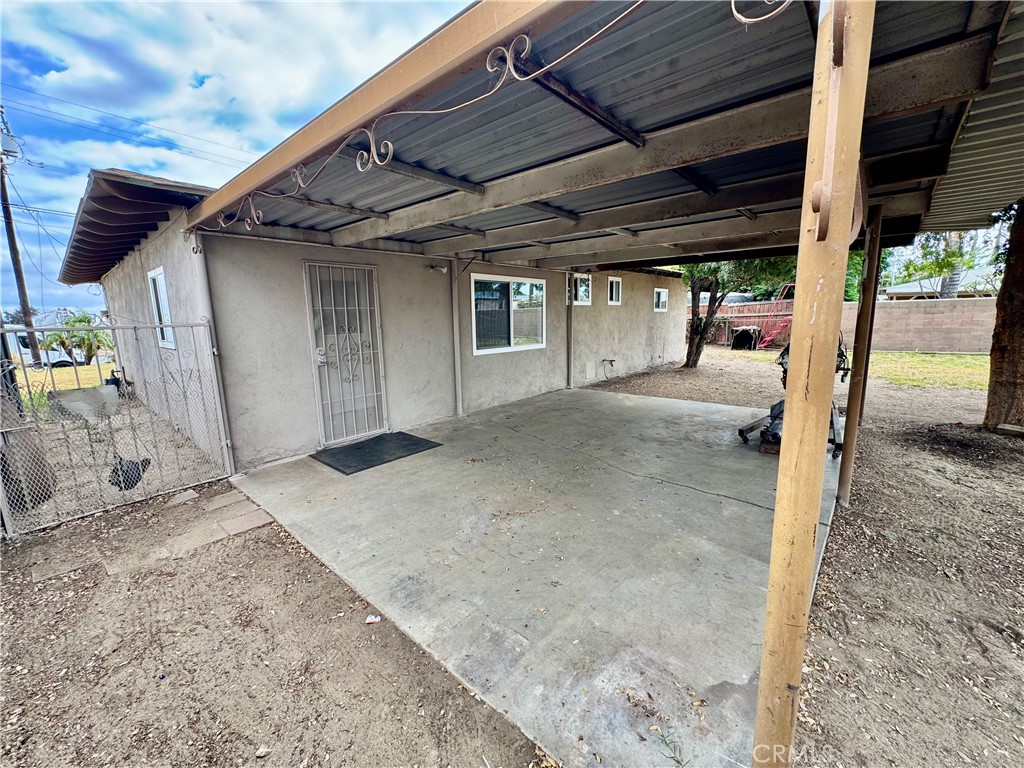 main property photo 28