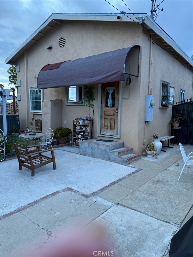 main property photo 10