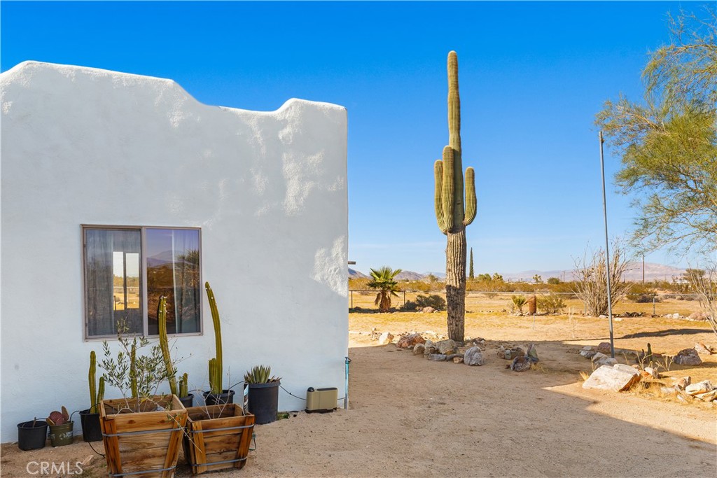 main property photo 40