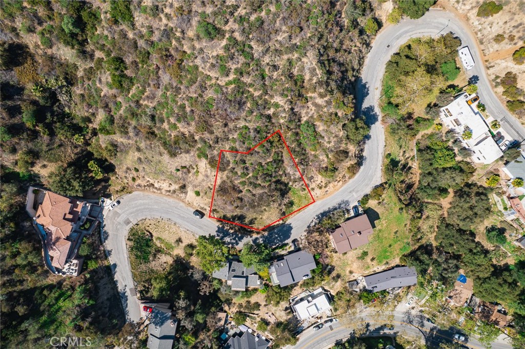main property photo 9
