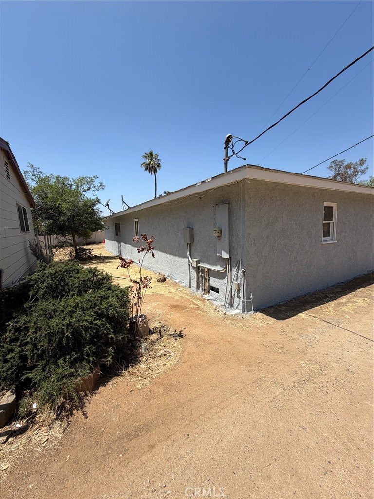 main property photo 22