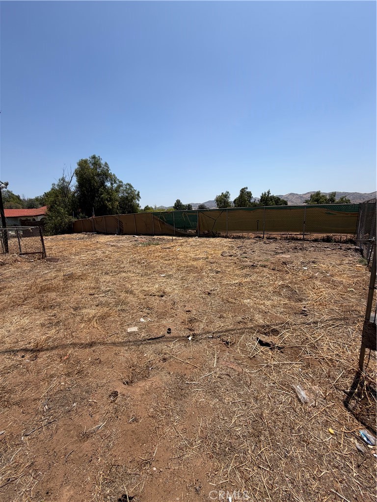 main property photo 28