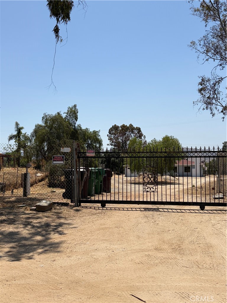 main property photo 33