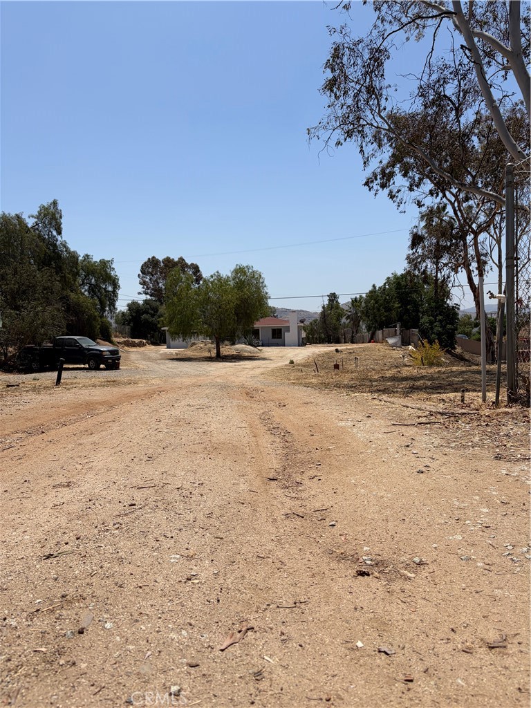main property photo 34