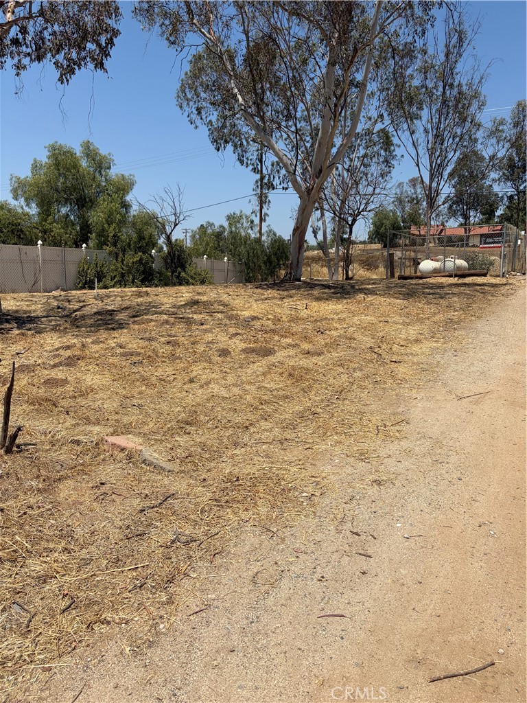 main property photo 36