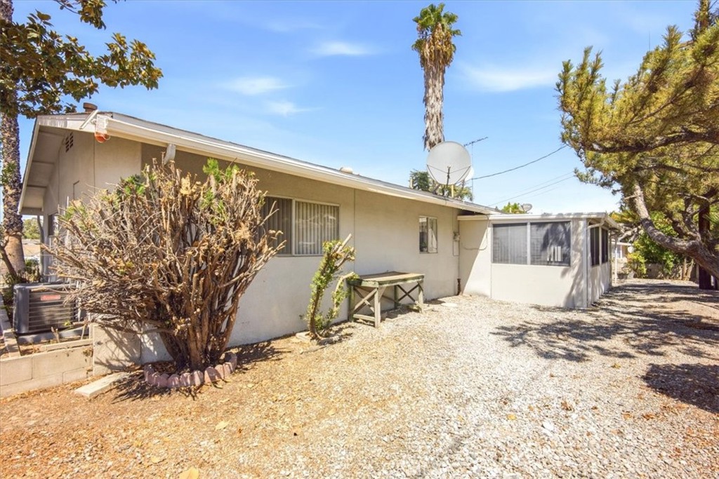main property photo 32