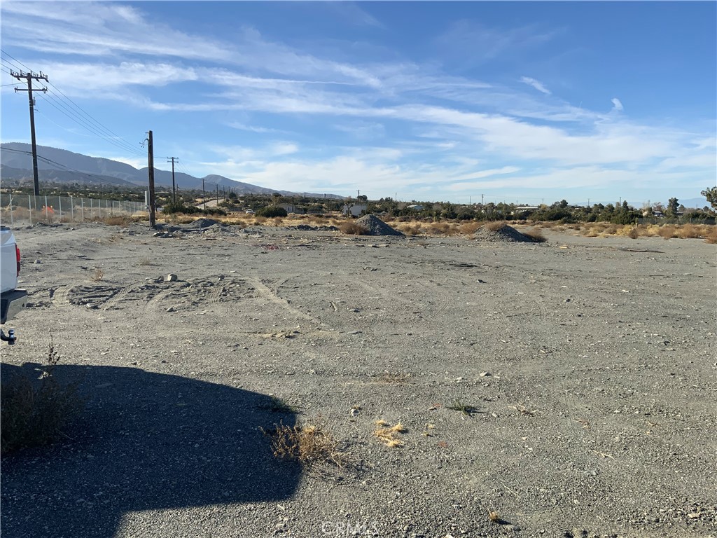 main property photo 7