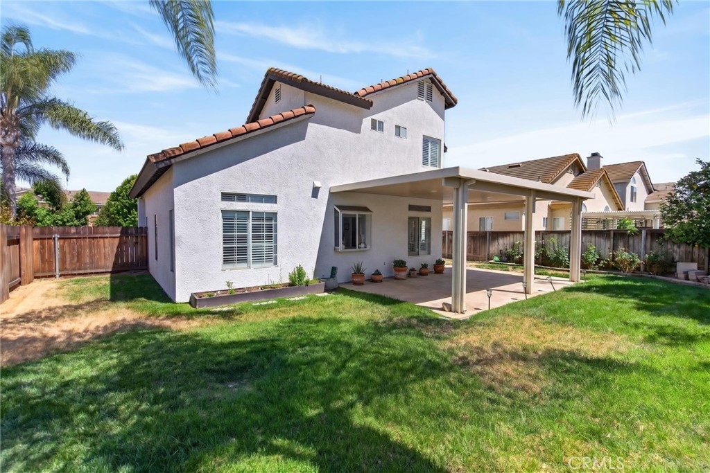 main property photo 40