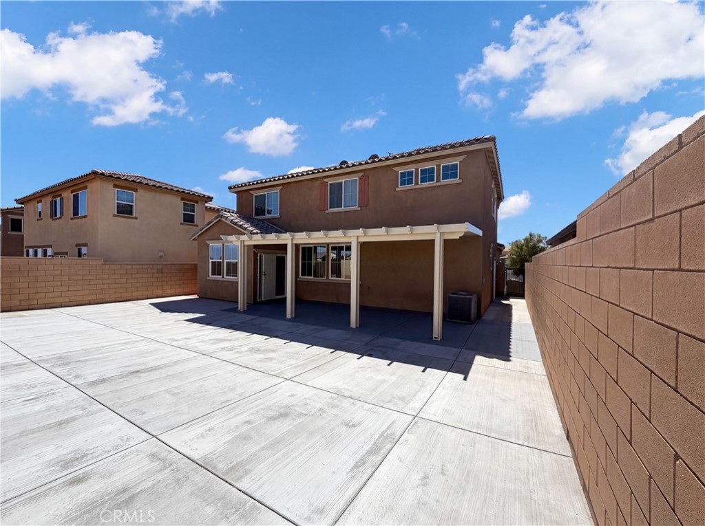 main property photo 4
