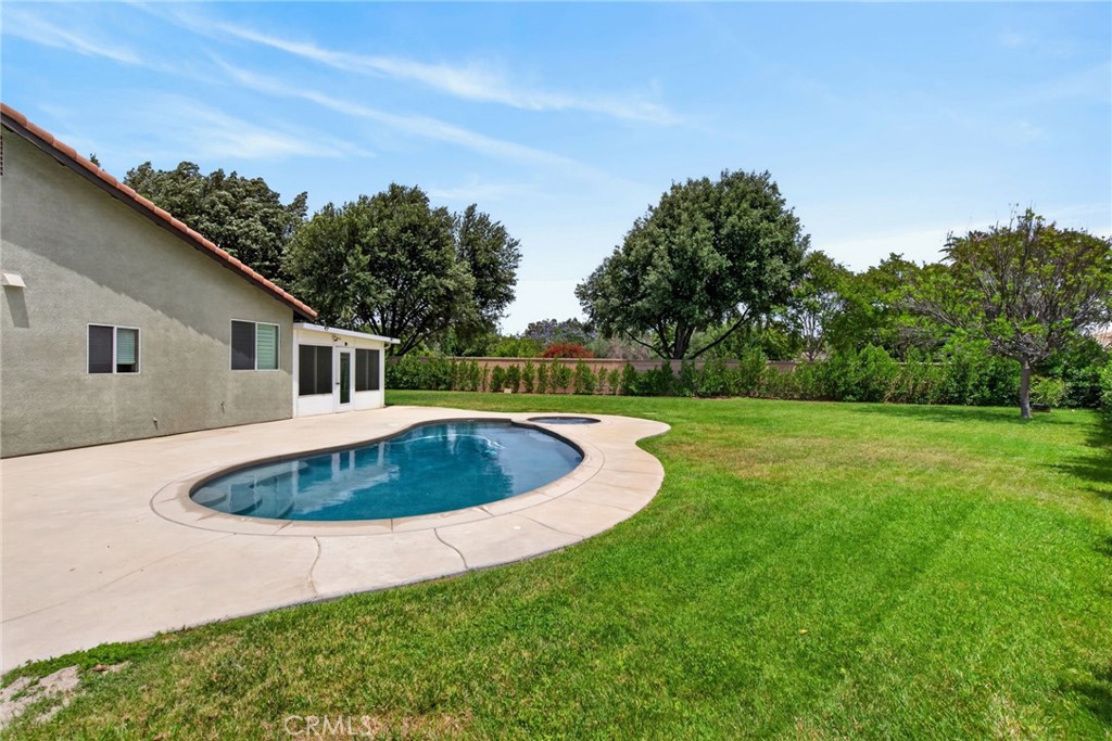 main property photo 39