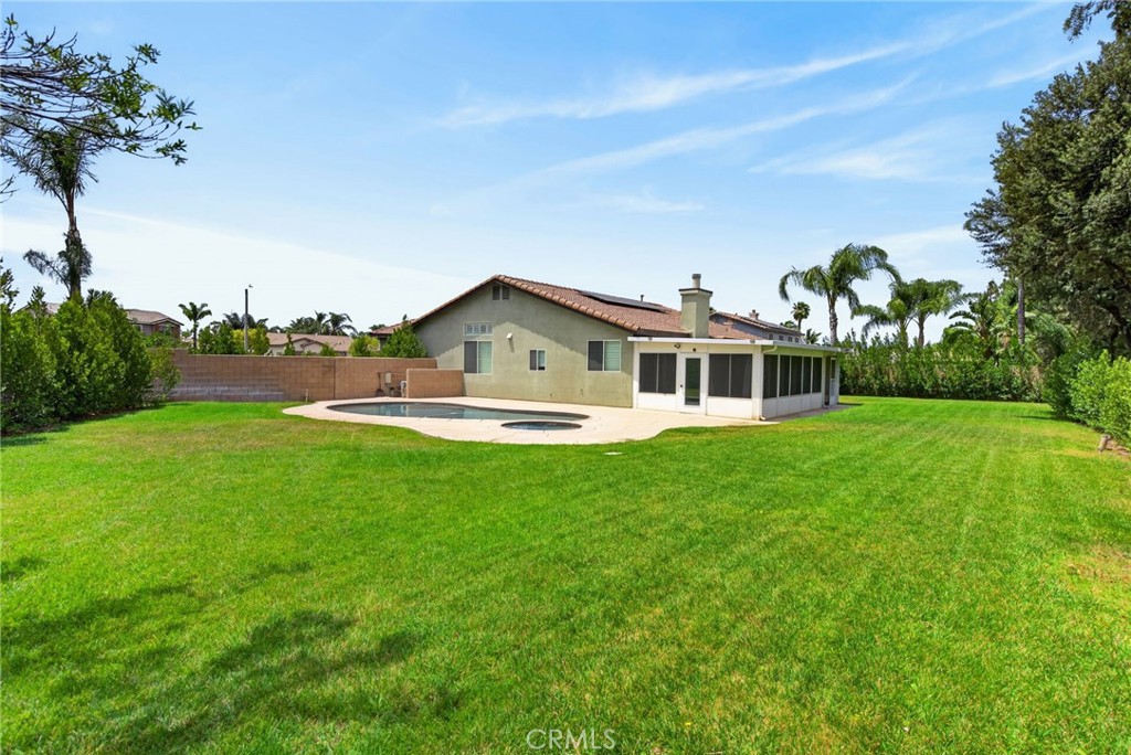 main property photo 40