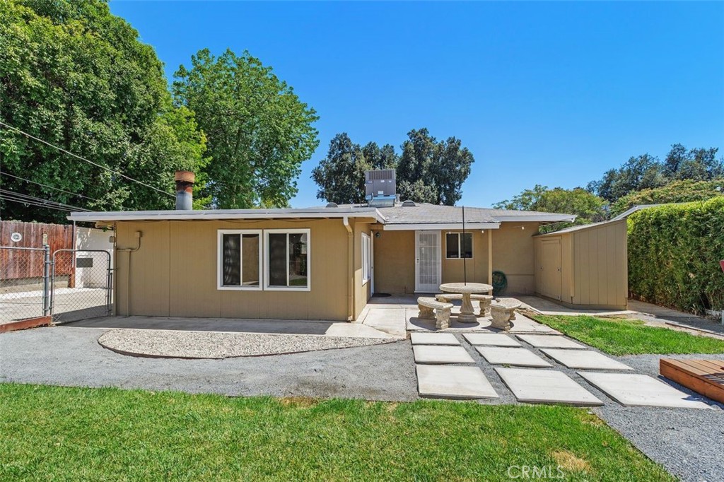 main property photo 41