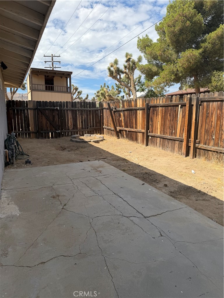 main property photo 17