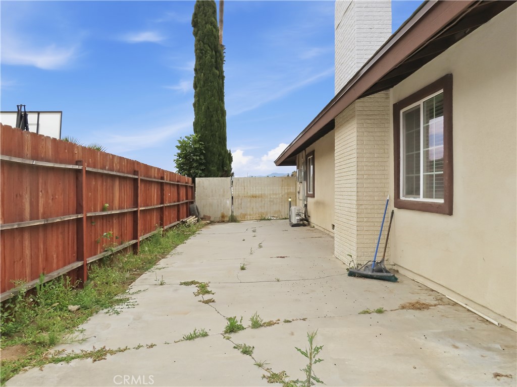 main property photo 29