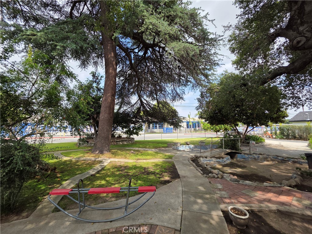 main property photo 16