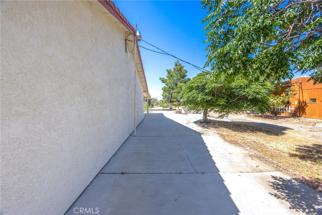 main property photo 34