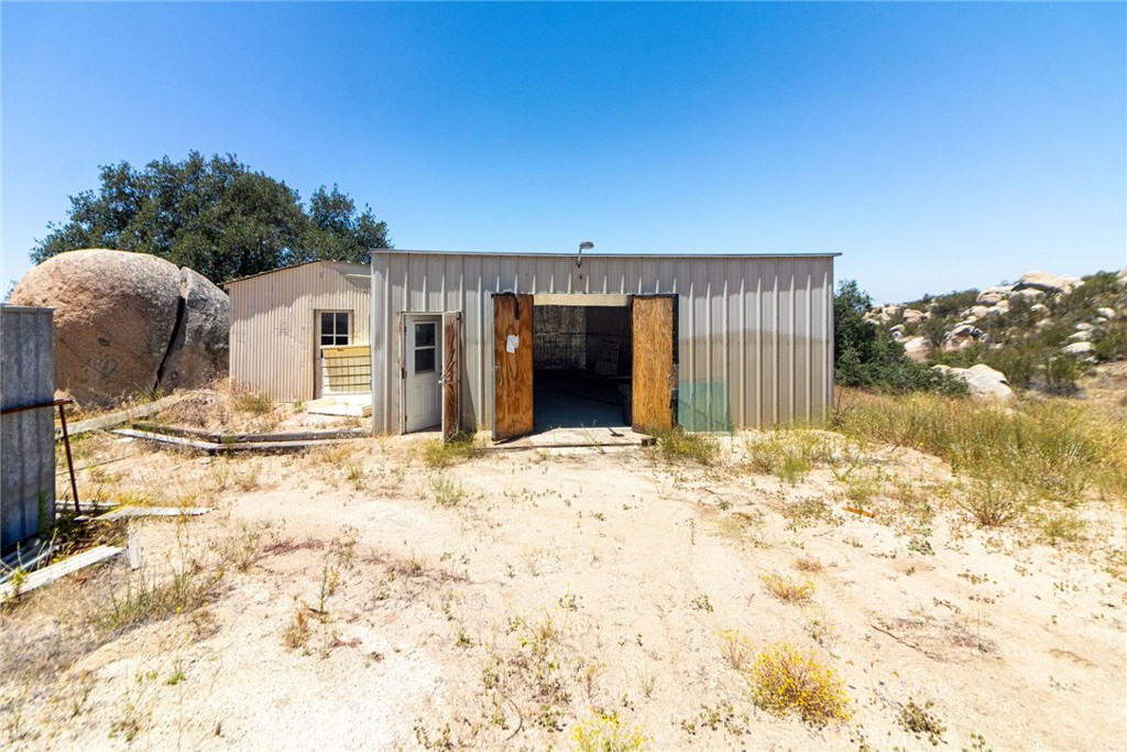 main property photo 25