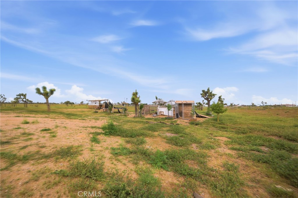 main property photo 30