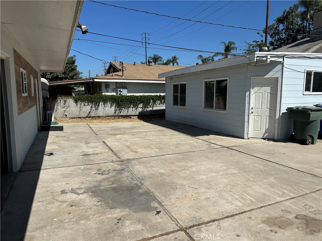 main property photo 17
