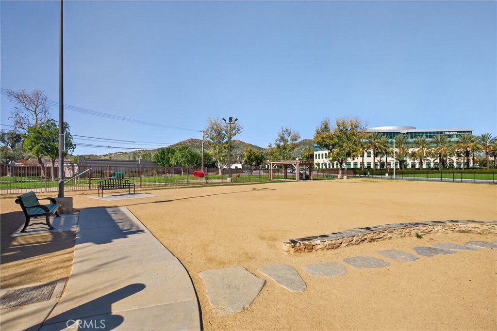 main property photo 45