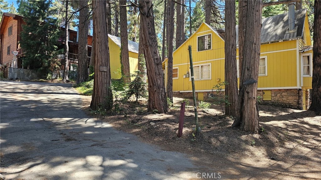 main property photo 11