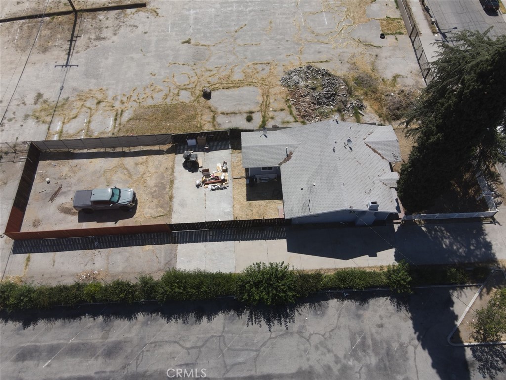 main property photo 26